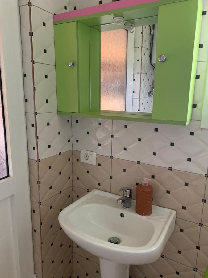 Denaj House Hotell Himare Exteriör bild