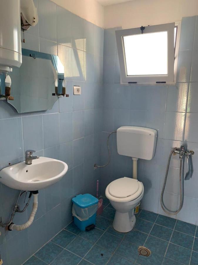 Denaj House Hotell Himare Exteriör bild